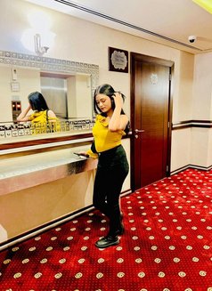 Aroj - escort in Dubai Photo 5 of 7