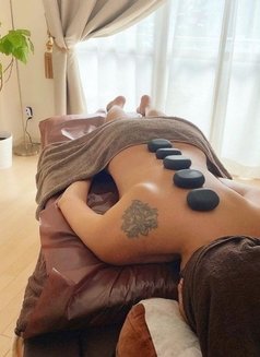 Aroma Oil Massage - masseur in Riyadh Photo 1 of 4