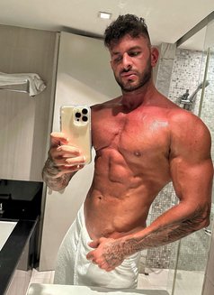 ARON from Italy 🇮🇹 - Male escort in Bangkok Photo 15 of 18
