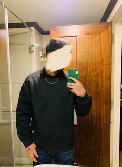 Aronn - Male escort in Bangalore Photo 5 of 8