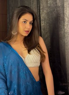 Indian Model Arti - escort in Dubai Photo 1 of 1