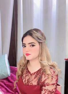 Arooj - escort in Dubai Photo 4 of 5