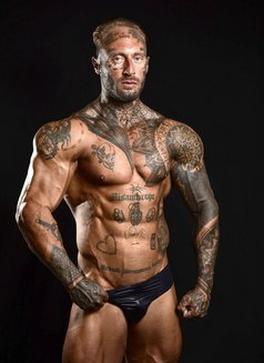 Aros - Acompañantes masculino in London Photo 7 of 8