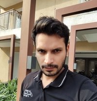 Arpit - Male companion in New Delhi