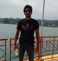 Arpit - Male companion in New Delhi