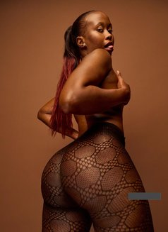 Arriella - escort in Nairobi Photo 2 of 4