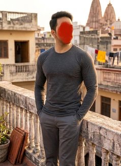 Arryan - Male escort in Pune Photo 1 of 2