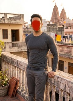 Arryan - Male escort in Pune Photo 2 of 2