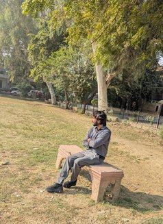 Arsal - Acompañantes masculino in Lahore Photo 1 of 2