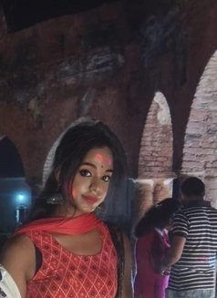 Arshi - Acompañantes transexual in Kolkata Photo 1 of 2