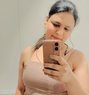 Arshi - Acompañantes transexual in New Delhi Photo 1 of 5
