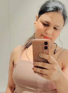 Arshi - Acompañantes transexual in New Delhi Photo 1 of 5