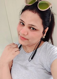 Arshi - Acompañantes transexual in New Delhi Photo 2 of 5