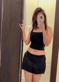 Arshi qureshi cam & escorts - escort agency in Mumbai Photo 1 of 3