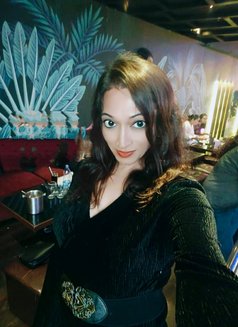 ️Arshia, only 11 pm to 12 pm on weekdays - Acompañantes transexual in Pune Photo 21 of 21