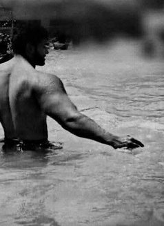 Arshu the Driller - Male escort in Bangalore Photo 4 of 5
