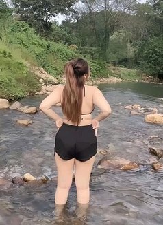 Arsyla - puta in Bali Photo 5 of 6