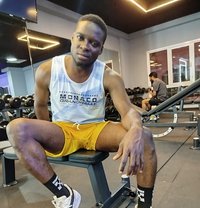 Art Bigger - Acompañantes masculino in Muscat