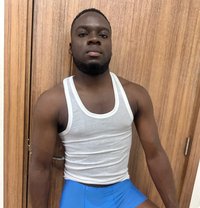 Art Bigger - Acompañantes masculino in Muscat