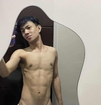 Art - Male escort in Manila