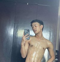 Art - Male escort in Manila