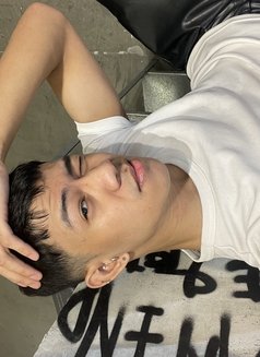Art - Male escort in Manila Photo 2 of 11