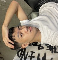 Art - Male escort in Manila