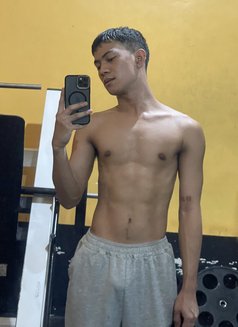 Art - Male escort in Manila Photo 7 of 13