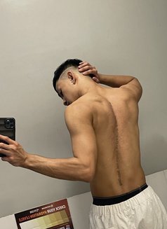 Art - Male escort in Manila Photo 17 of 18