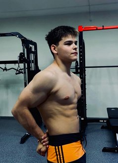 Artemii - Male escort in Dubai Photo 1 of 4