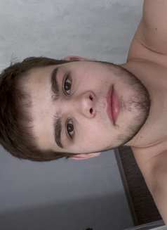 Artemii - Male escort in Dubai Photo 2 of 4