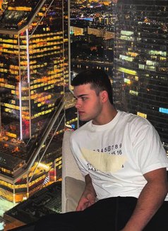 Artemii - Male escort in Dubai Photo 3 of 4