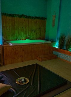 Artemis Lisbon Spa Tantric Massage - masseuse in Lisbon Photo 7 of 28