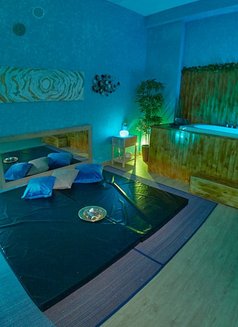 Artemis Lisbon Spa Tantric Massage - masseuse in Lisbon Photo 10 of 28