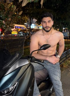 Arthur Arthur - Acompañantes masculino in İstanbul Photo 14 of 15