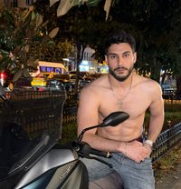 Arthur Arthur - Male escort in İstanbul