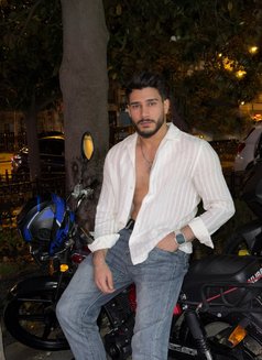 Arthur Arthur - Acompañantes masculino in İstanbul Photo 15 of 15