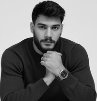 Arthur - Male escort in Dubai Photo 16 of 20