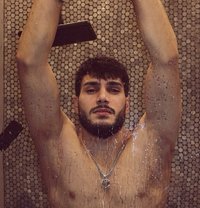 Arthur - Male escort in Riyadh Photo 2 of 23