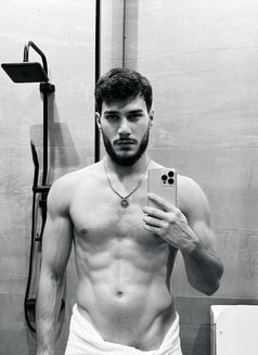 Arthur - Acompañantes masculino in Riyadh Photo 13 of 23