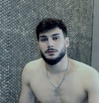 Arthur - Male escort in Riyadh Photo 10 of 18