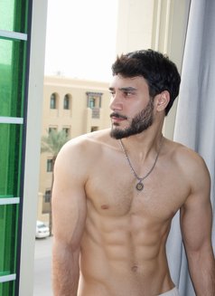 Arthur - Male escort in Riyadh Photo 6 of 24