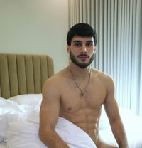King Arthur - Male escort in Riyadh Photo 4 of 24