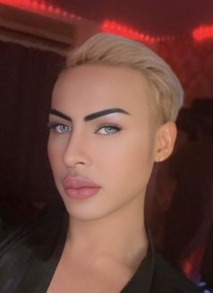 Arthur feminine boy - Acompañantes transexual in Pattaya Photo 22 of 24