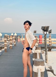 Arthur Hot Gay From Thailand - Acompañantes masculino in Abu Dhabi Photo 5 of 8