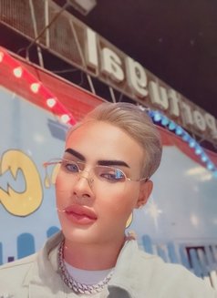 Arthur New Ladyboy 69 - Transsexual escort in Al Sohar Photo 9 of 18
