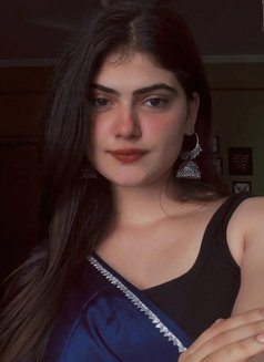 Arti Beautiful Indian - escort in Dubai Photo 3 of 6