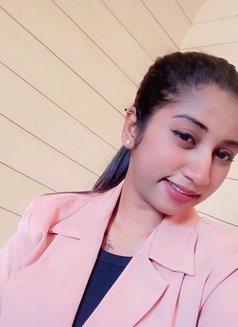Arti Independent Cam and Real Meet - escort in Mumbai Photo 2 of 3