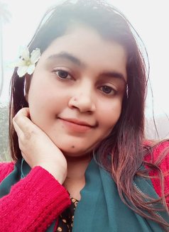 Arti - escort in Ahmedabad Photo 1 of 7