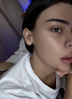 Artur - Male escort in Dubai Photo 5 of 16